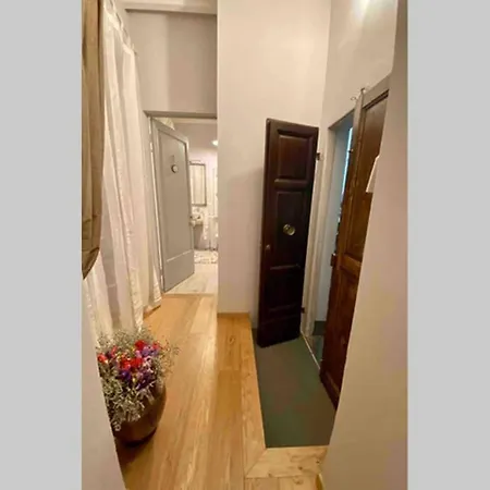 Apartament Sisters'home *