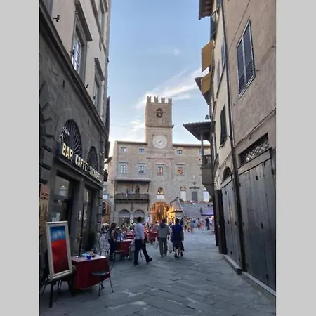 Sisters'home * Cortona