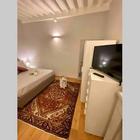 Apartament Sisters'home *