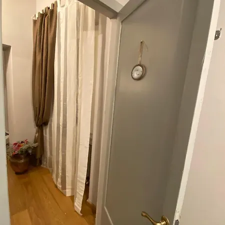 Sisters'home *
