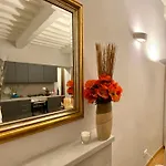 Sisters'home * Cortona